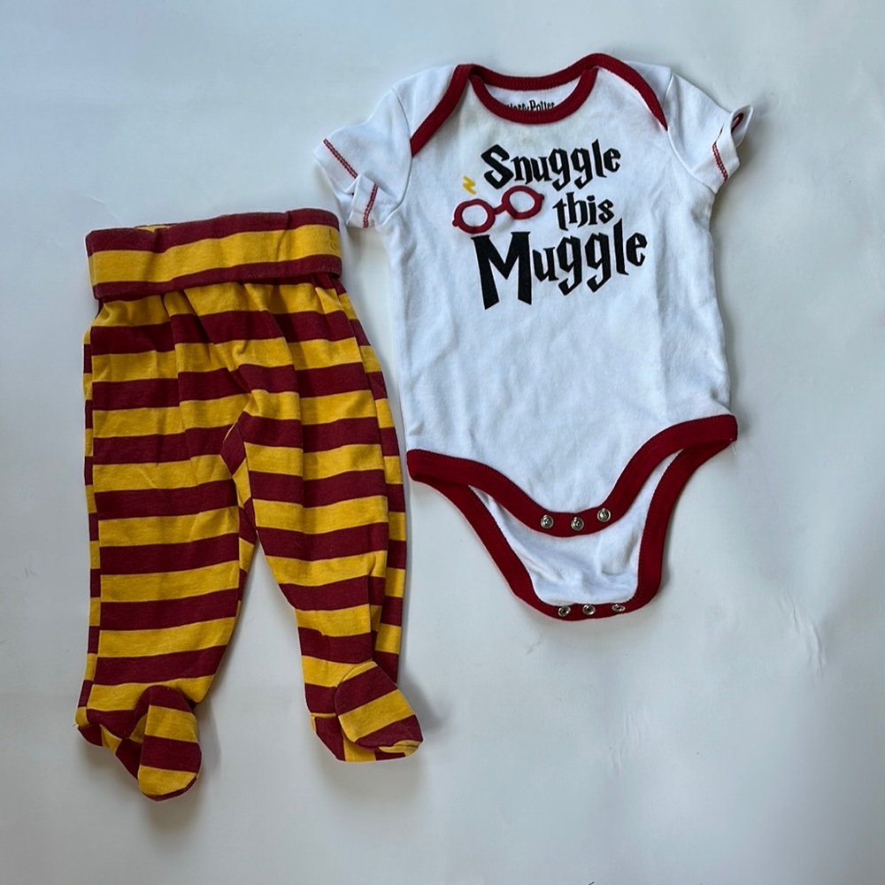Warner Bros. Harry Potter Infant Bodysuit with Red Trim